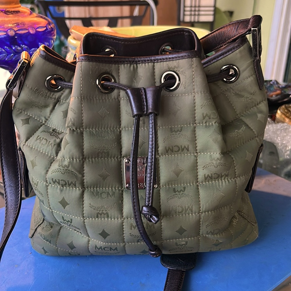 MCM SHOULDER BAG ARMY GREEN BUT BETTER!! EUC.  Bag charm included🫵👨‍🚀